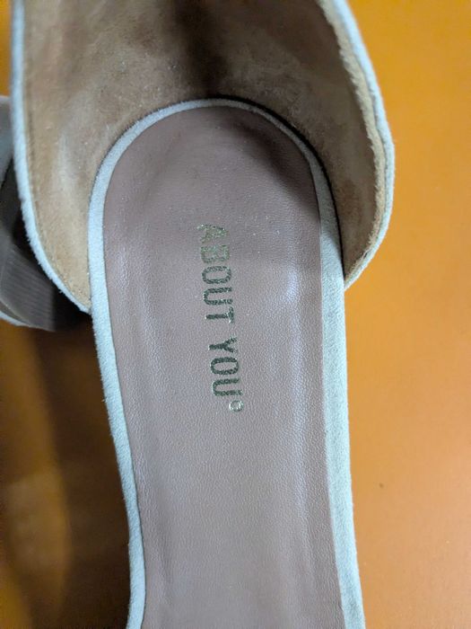 About you buty na obcasie zamszowe beżowe rozm. 41