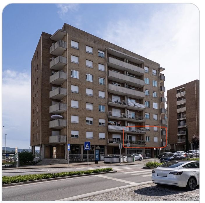 T2 centro de Paredes