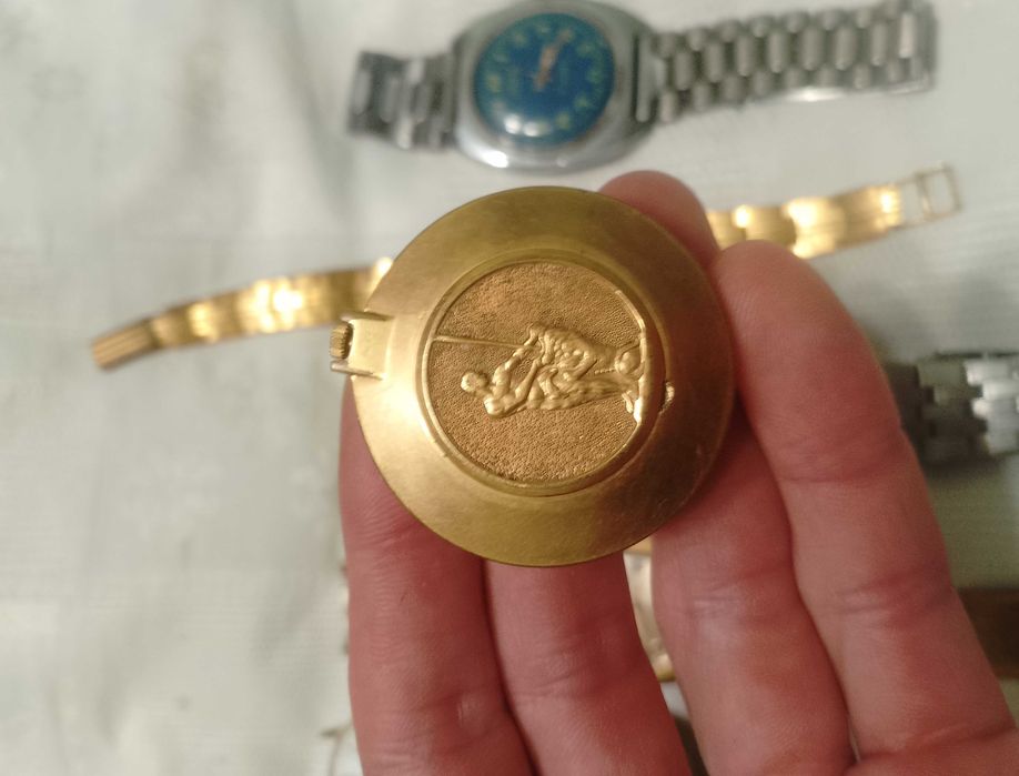 Советские позолоченные часы Луч Ракета Заря Восток