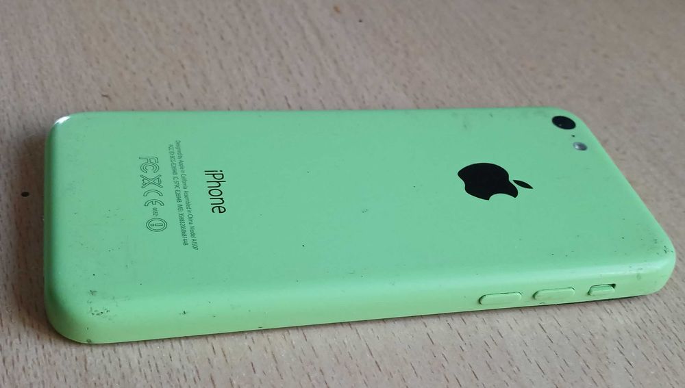 IPhone 5c на запчасти