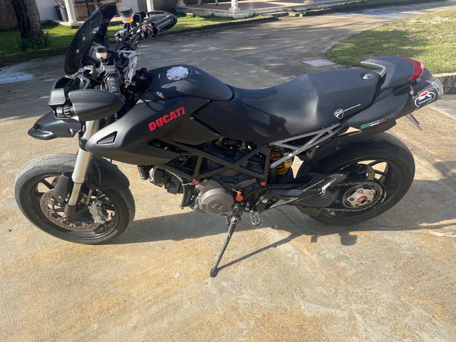 Ducati 796 hypermotard