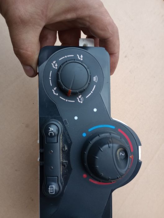 Renault Clio 3 lll Modus panel nawiewu klimatyzacji