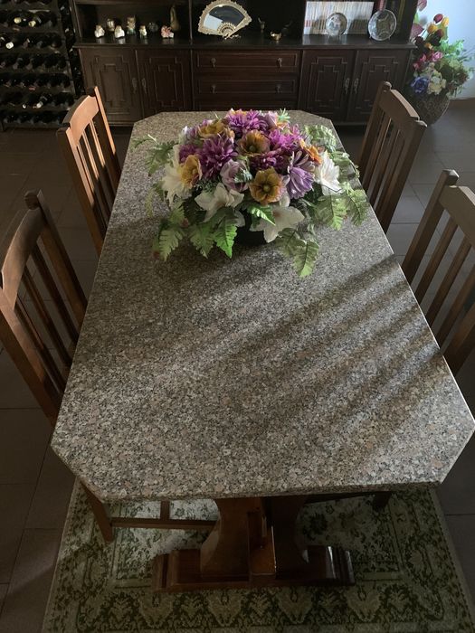 Mesa de Granito e Madeira castanho