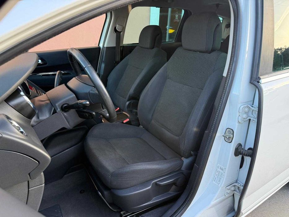 Peugeot 5008 1.6 HDi 7L Active