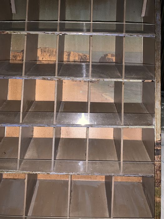 Expositor em madeira de cha ou cartoes