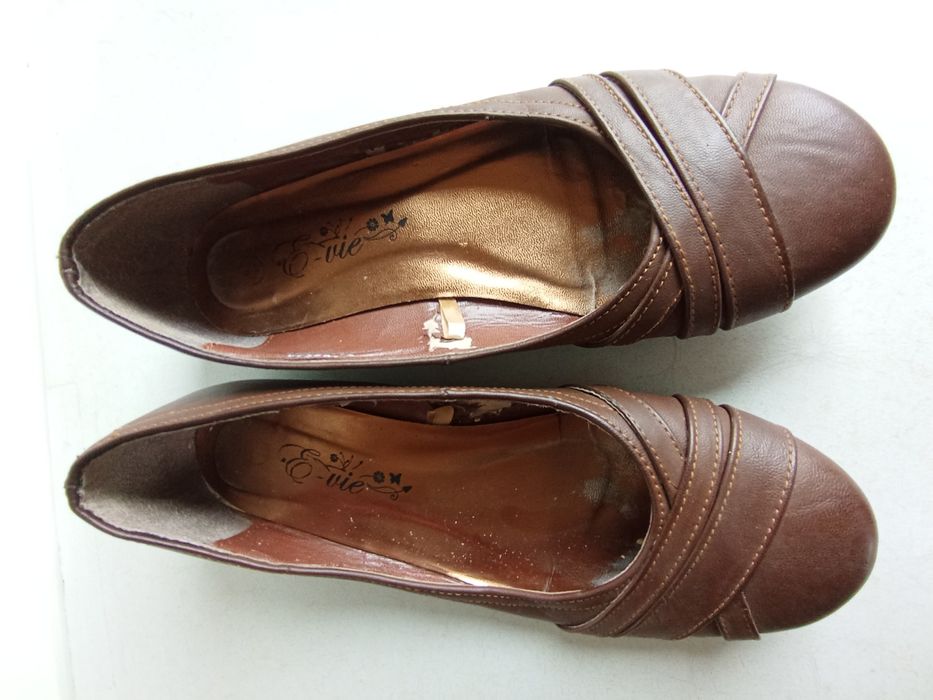 "E-vie" - baleriny w czekoladowym brązie - r.38