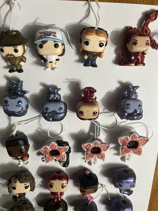 Велика колекція Stranger Things Kinder Joy