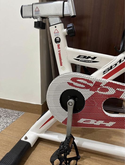 Bicicleta Spinning BH Fitness SB 1.0