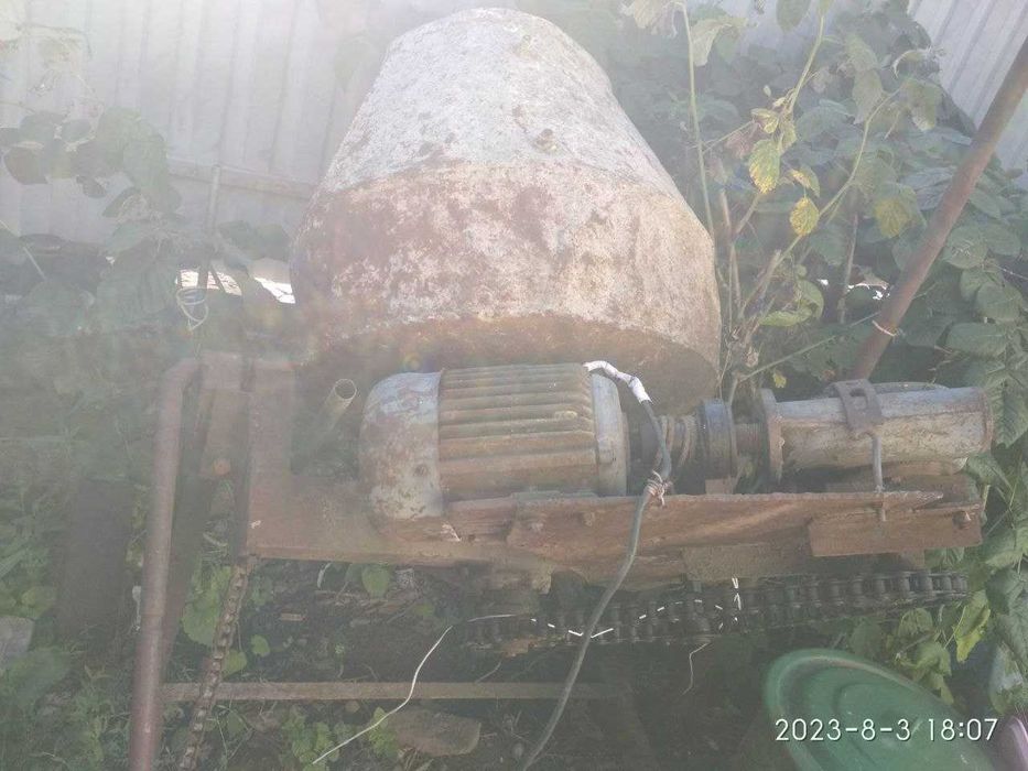 Продам Бетономішалка