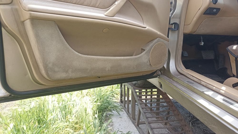 Продам Мерседес w210 на пружинах