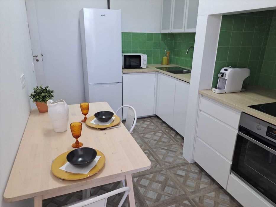 Quarto (com despesas incluídas) junto à Escola Agrária e ao Hospital