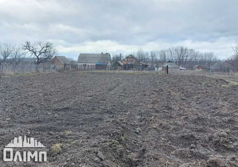 (5)   Продам земельну ділянку в с. Бохоники 4422