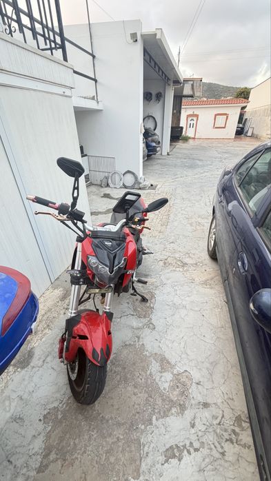 Mota Benelli TNT