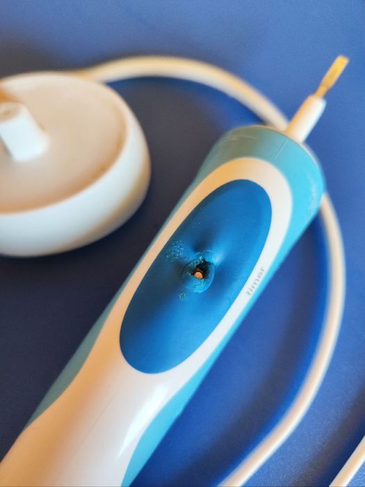 Зубна щітка Oral B