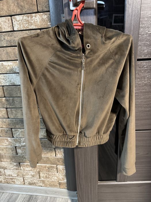 Кофта жіноча велюрова розміру S