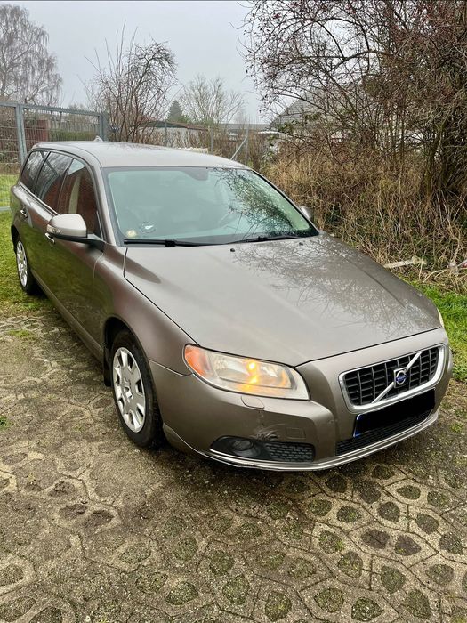 Volvo v70 d5 185km