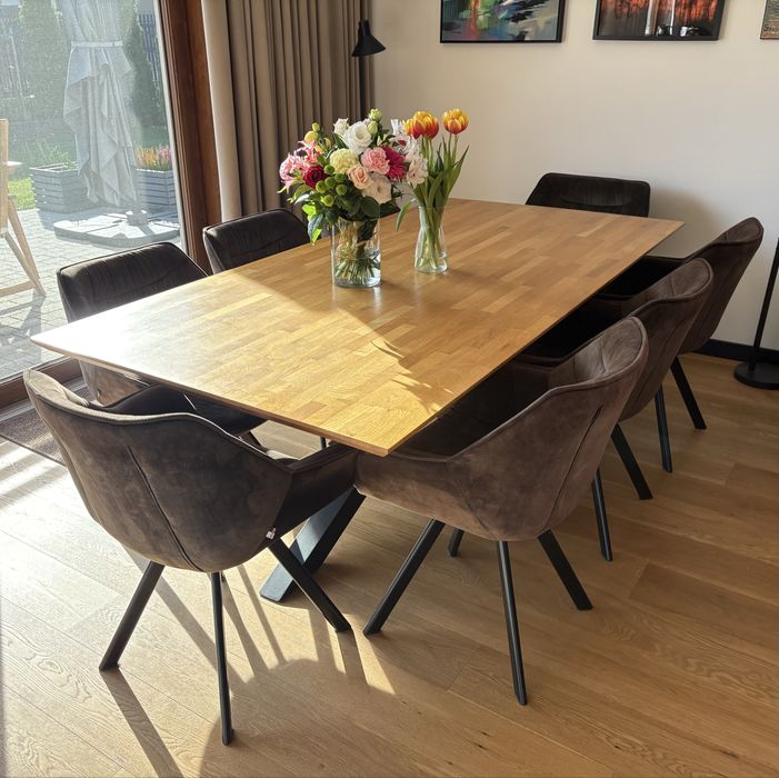 Jadalniane krzesła zielony welur na czarnej podstawie - 4 SZT