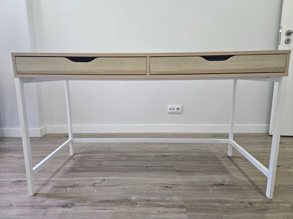 Secretária Alex 132x58 com Acessórios
