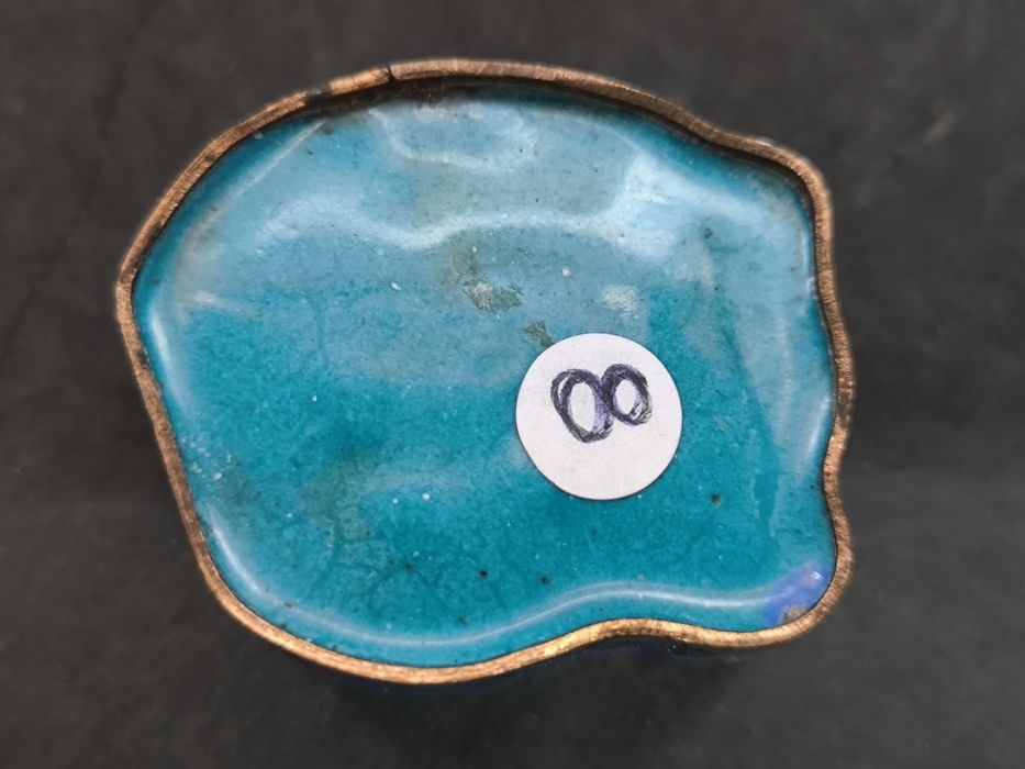 Caixinha de Cloisonné Peixe Dourado.
Caixinha decorativa com um belo d