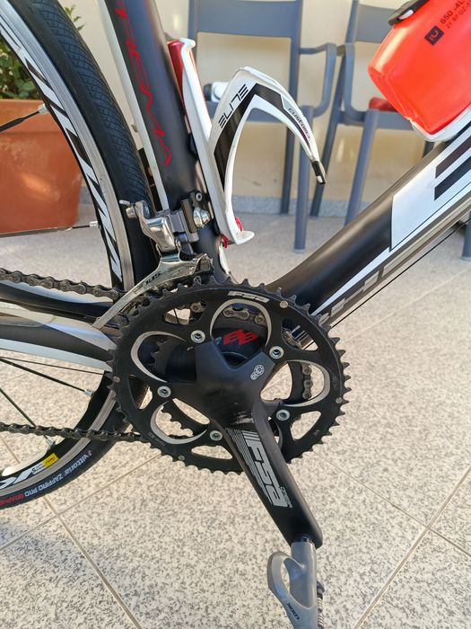 vendo bicicleta estrada BH prsma total carbono