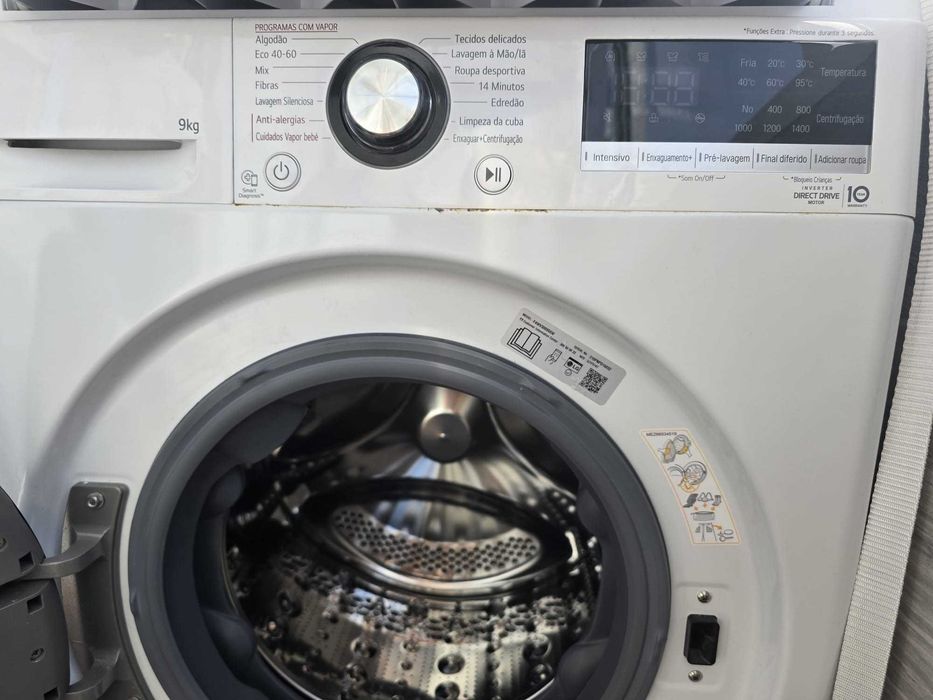 Máquina de Lavar Roupa LG 9kg / 1400 RPM com IA e Vapor (F4WV3009S6W) – Como Nova