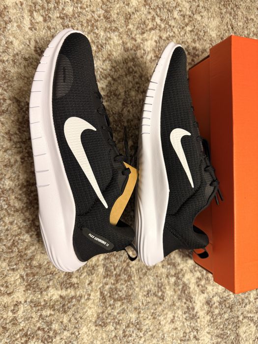 Кросівки жіночі Nike W Flex Experience Rn 12