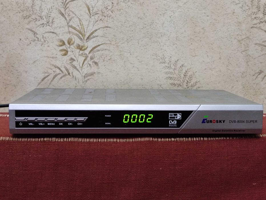 Спутниковый ресивер Eurosky DVB-8004 Super