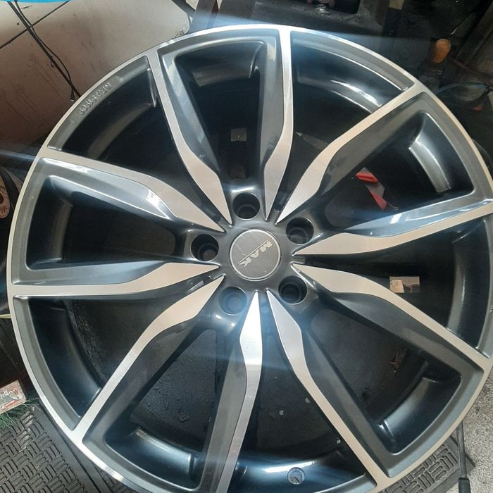 Felga Aluminiowa R19 5x112 8.5J ET 40