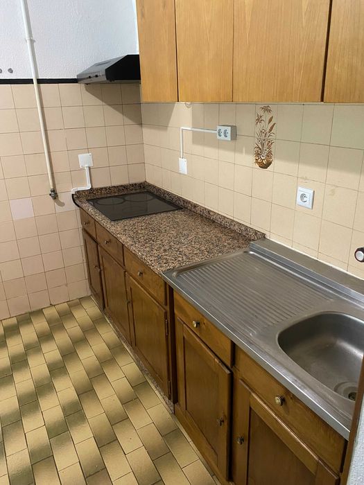 Aluga-se T1 Mobilado – Centro de Bragança (400€)