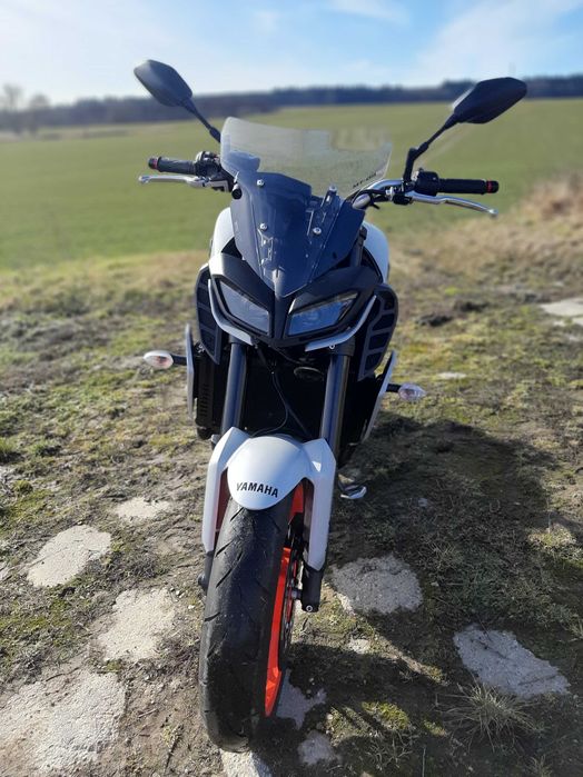 YAMAHA MT-09 (2019-salon Polska)