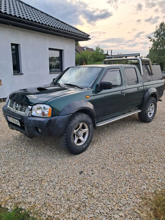 Nissan navara 2005