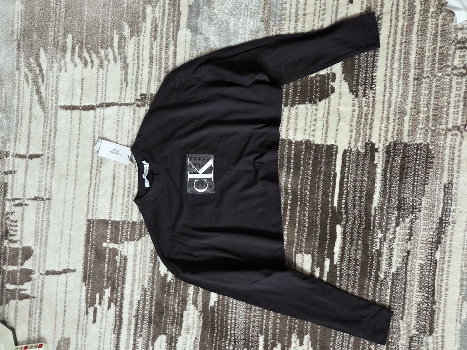 Bluza sportowa  krótka Calvin Klein z metką luźna cieńka