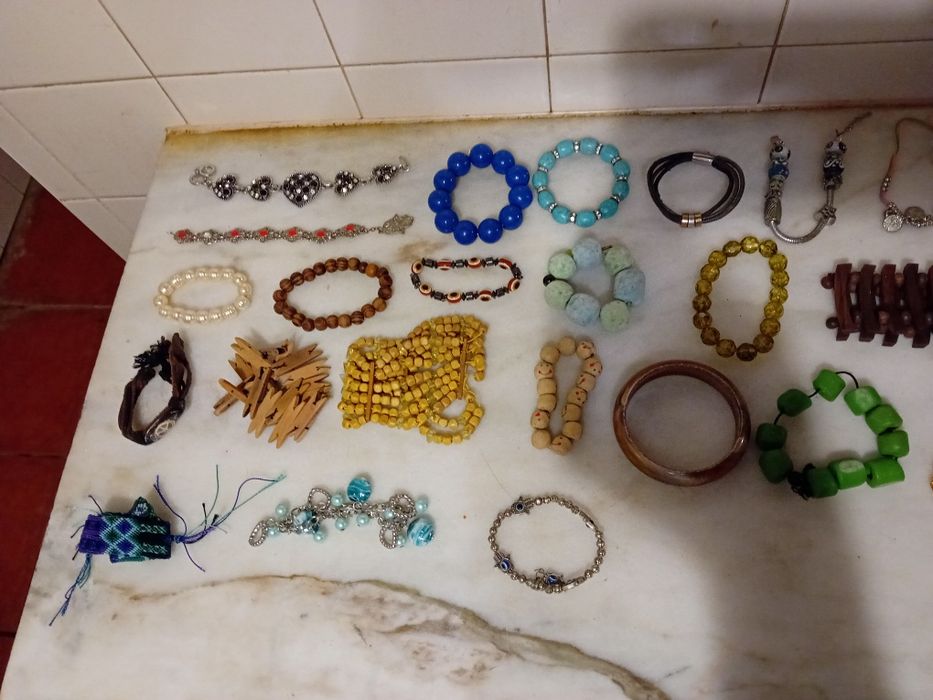 Conjunto de 40 Pulseiras