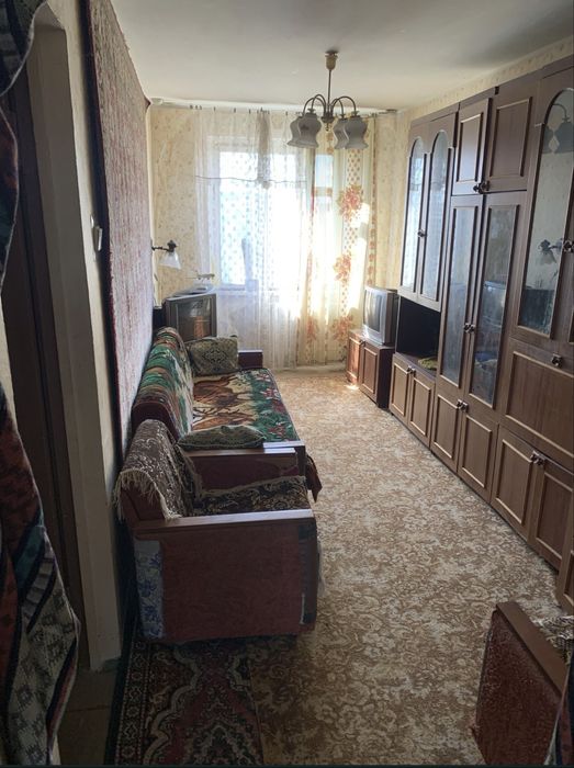 Кривой рог.5-й заречный 3-х комнатная. Кривий рiг