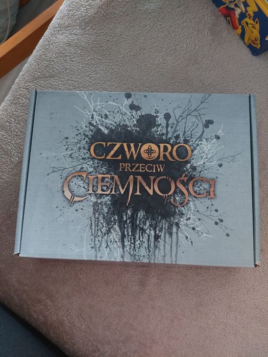 Gra czworo przeciwko ciemności