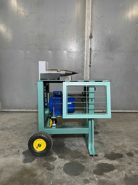 Łuparka świdrowa do drewna