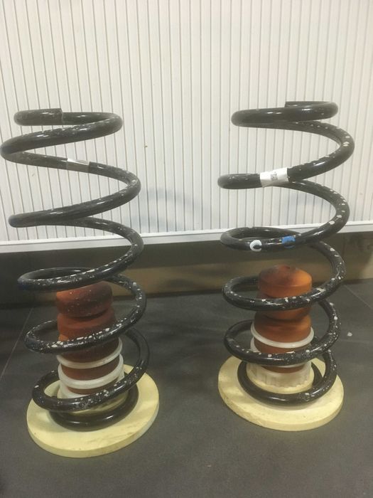 Sprężyny FORD Turneo Connect 2022 nowe