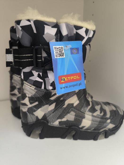 Śniegowce dziecięce, nowe, nieprzemakalne rozmiar  25/26