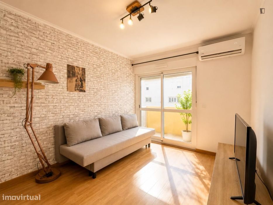 Apartamento com 1 quartos - localizado em Olaias Lisbon