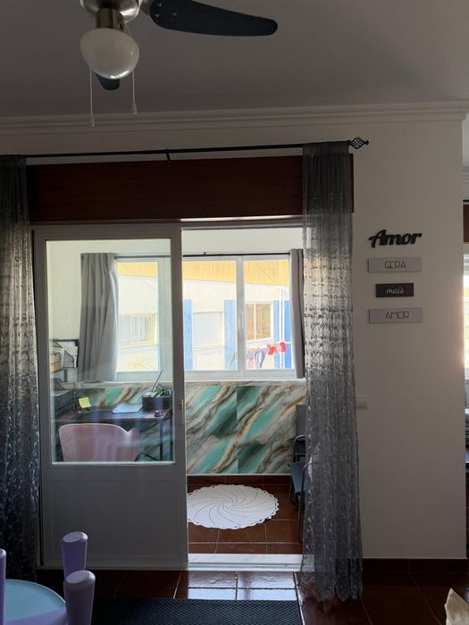 Apartamento T2 3° andar esq. remodelado 3. andar