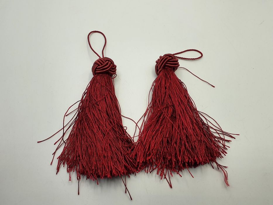 Chwosty ozdobne bordo zestaw 2 szt.długość 12,50 cm.