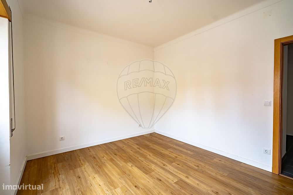 Apartamento T4 para arrendamento