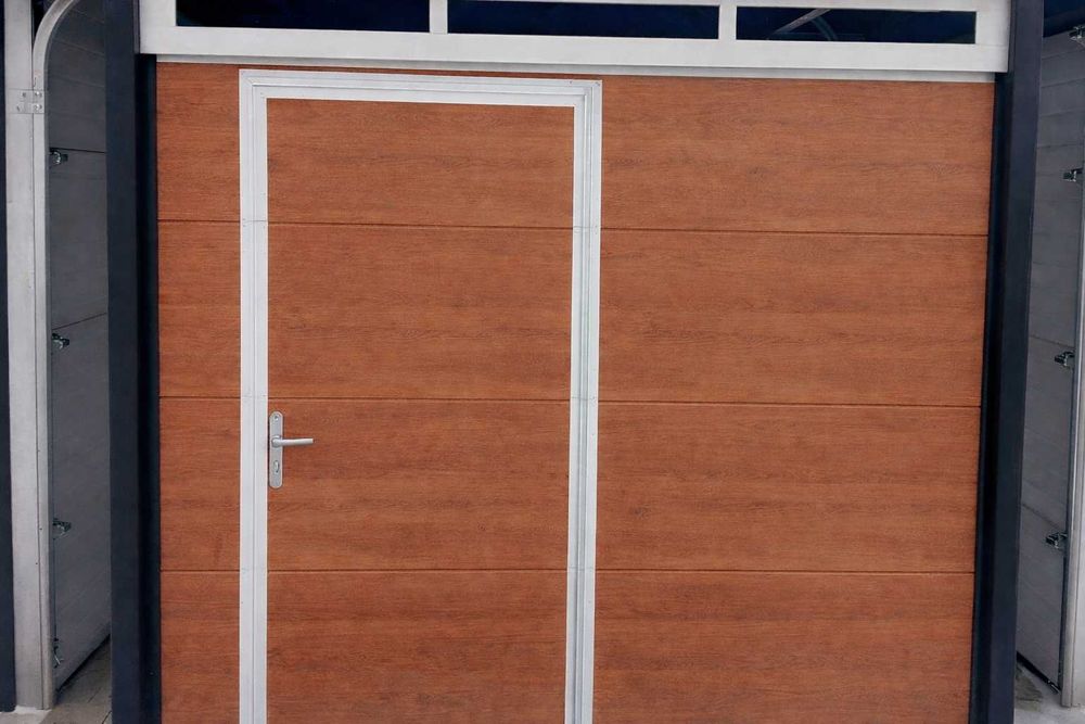 Brama segmentowa garażowa przemysłowa ciepła bramy garażowe BIŁGORAJ