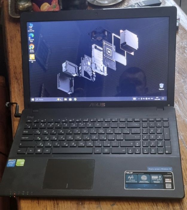 Продам игровой ноутбук  15,6 Asus X552m  видео GF 920m -2gb