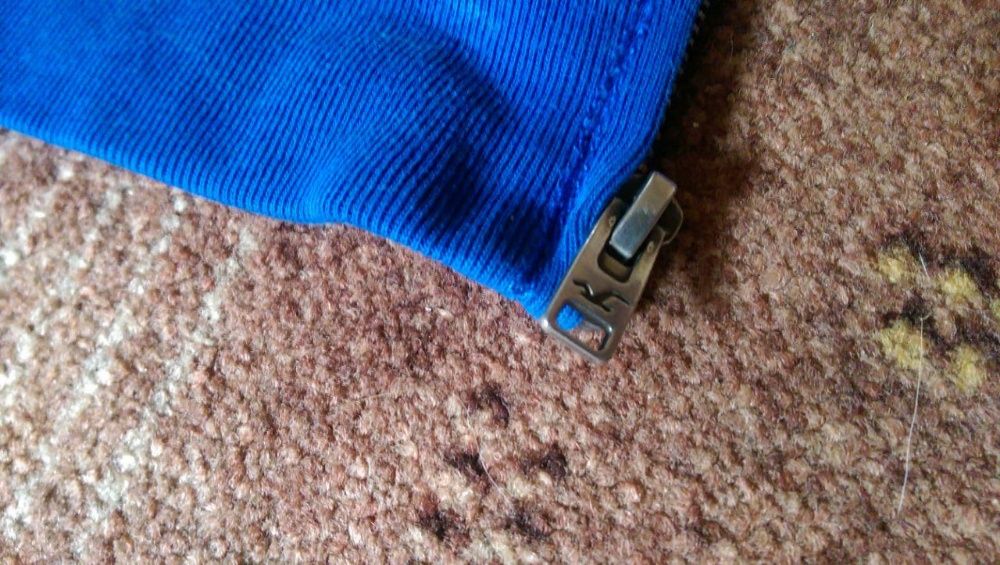 Продам кофту Hollister