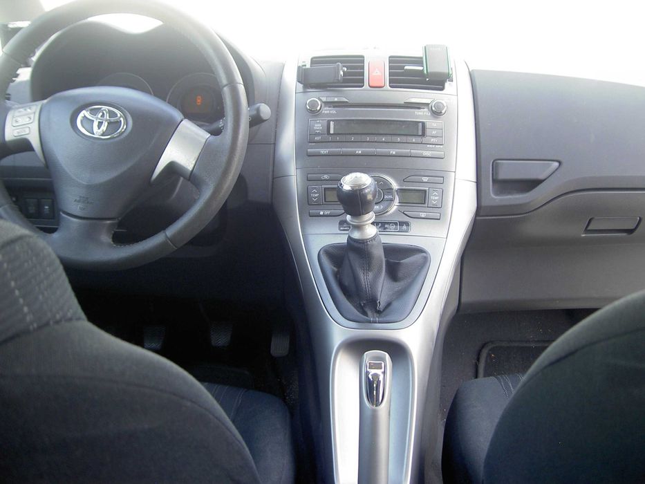 Toyota Auris 1.33 VVTI AC+VSO