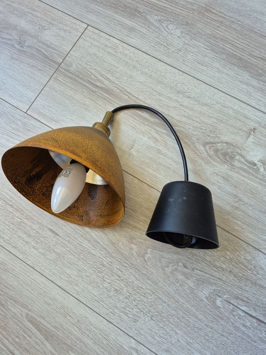Duńska lampa  Herstal  Mega Dove Pendel