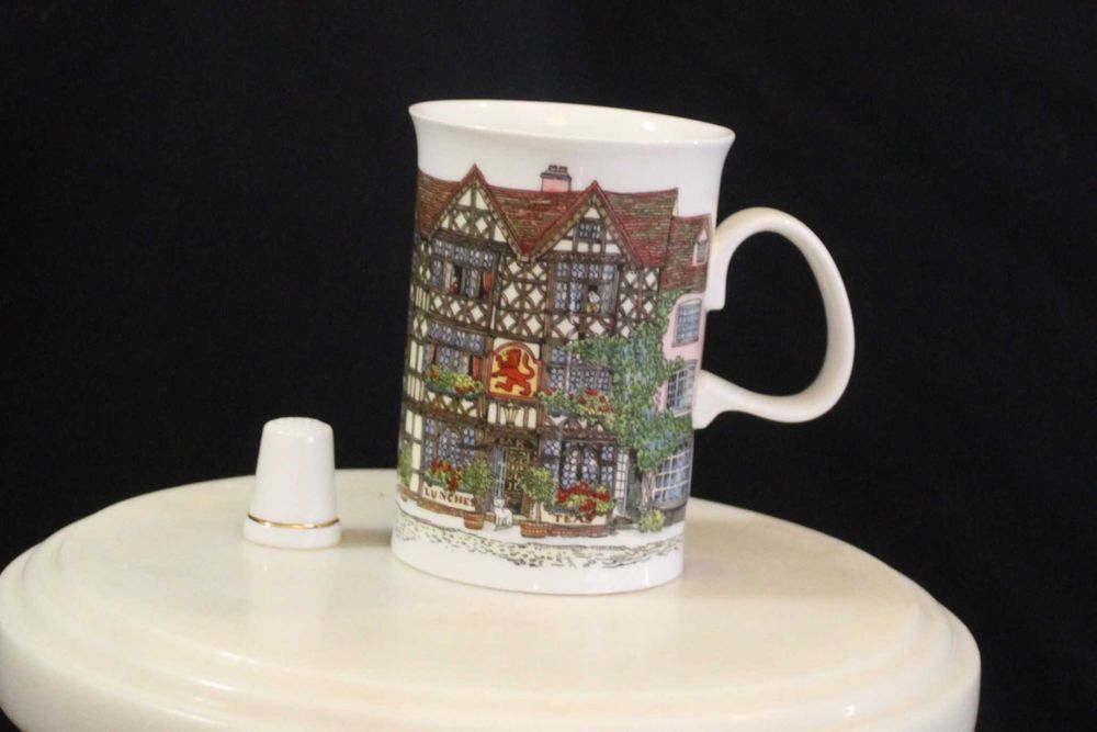 Caneca Dunoon anos 80, série "Village Inns", por Sue Scullard.