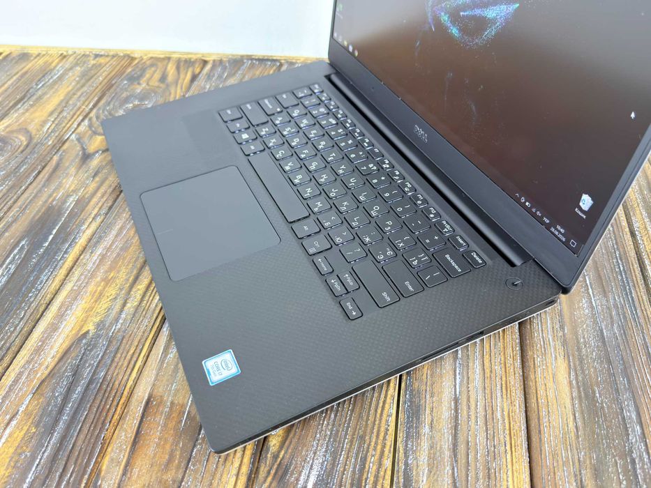 РОЗПРОДАЖ! Ігровий Ноутбук Dell XPS 15 9560 /15.6"/Core i7-7700HQ/GTX 1050 4 GB