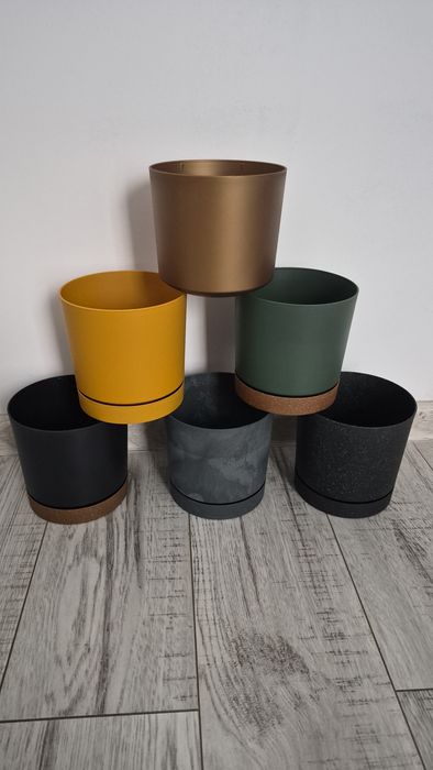 Doniczki plastikowe NOWE